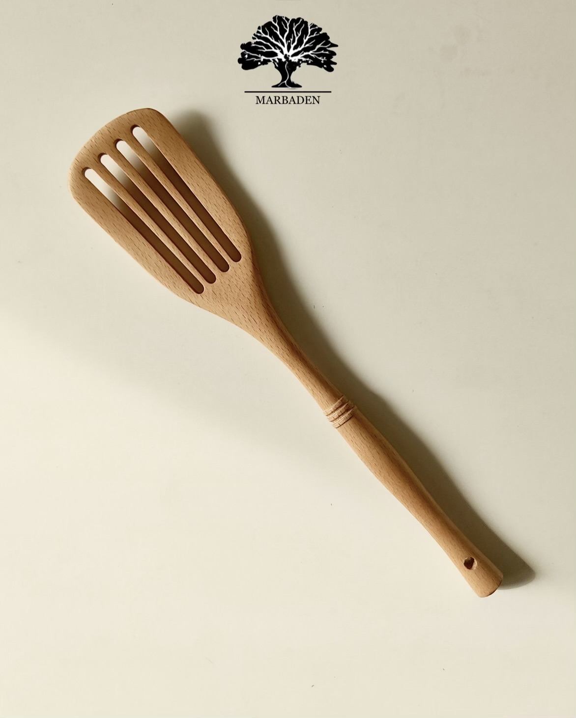 کفگیر شیاردار چوبی دستساز (چوب راش) Linea-4