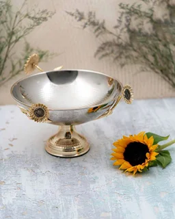 میوه خوری پایه دار برنجی گل آفتابگردان SF-01