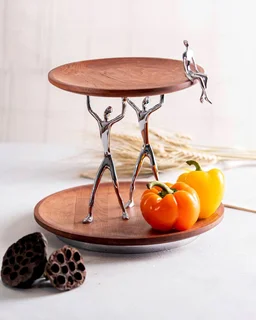 شیرینی خوری 2 طبقه گرد چوب و برنج ژستو طرح ادمک Ges-4111